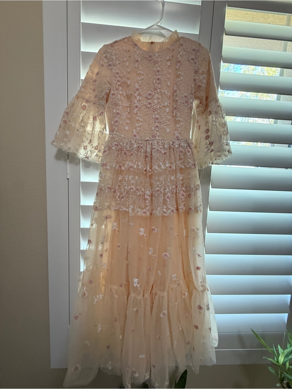 RARE Ivy City Pink Floral Lace Dress Size XS
